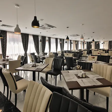 Prestige Deluxe Aquapark Club גולדן סנדס