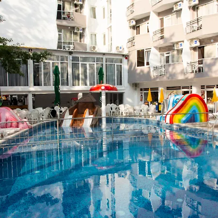 Prestige Deluxe Aquapark Club 호텔 4*