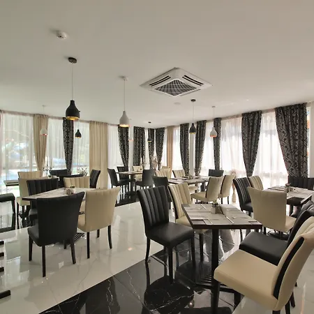 Prestige Deluxe Aquapark Club 4* Nisipurile de Aur