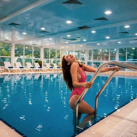 호텔 Prestige Deluxe Aquapark Club 4*