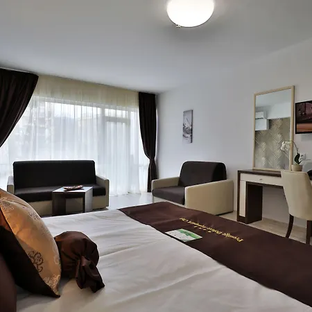 Prestige Deluxe Aquapark Club Hotel