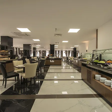 Hotel Prestige Deluxe Aquapark Club 4*