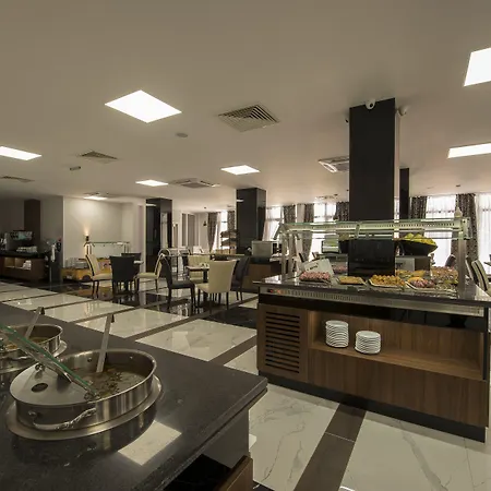 Prestige Deluxe Aquapark Club - 4* Goldstrand