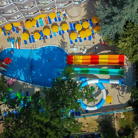 Готель Prestige Deluxe Aquapark Club