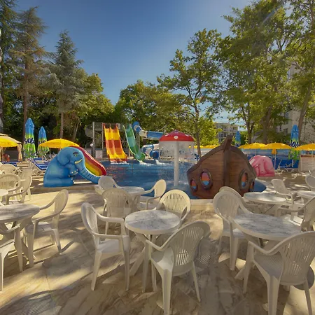 Prestige Deluxe Aquapark Club -