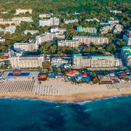 Готель Prestige Deluxe Aquapark Club 4*