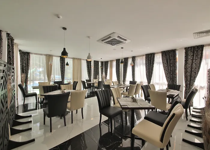 Prestige Deluxe Aquapark Club 4* 金沙